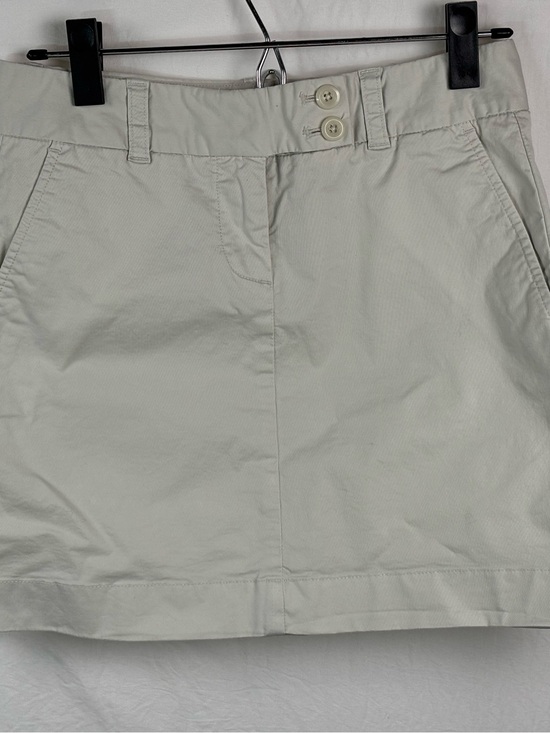 Vineyard Vines Dresses & Skirts - Vineyard Vines women’s 0 Light Beige Khaki mini Skirt